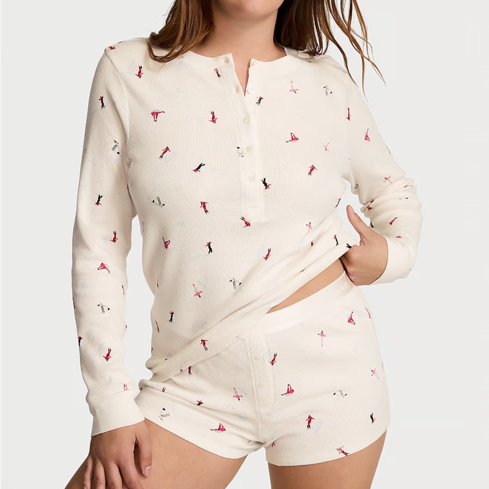 Victoria’s Secret Thermal Henley Pajama Set Ski Print Cream Small NWT